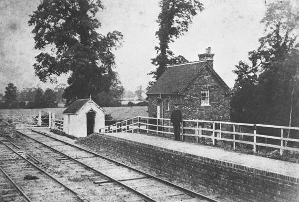 Winslow Road Station and level crossing